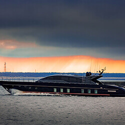 Generatoren für Marinen International
